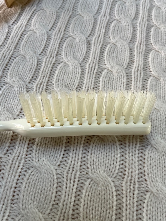 VTG Goody half-round styling brush  ivory-colored handle multi-row nylon bristle main image 4